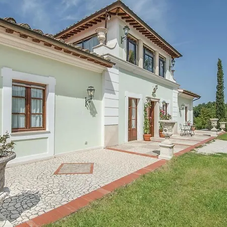 Tenuta Astolfi *